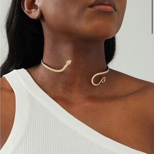 Gold Snake Reptile choker - SHEIN